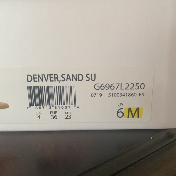 VINCE
‼️New $395.00  VINCE Italian Suede Chelsea Boots - Picture 8 of 11